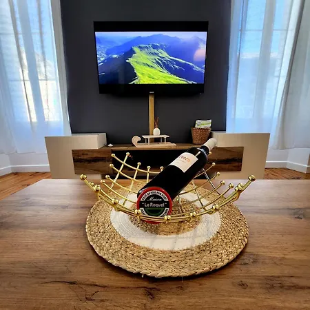 Chaleureux Refait A Neuf * Vic-sur-Cere